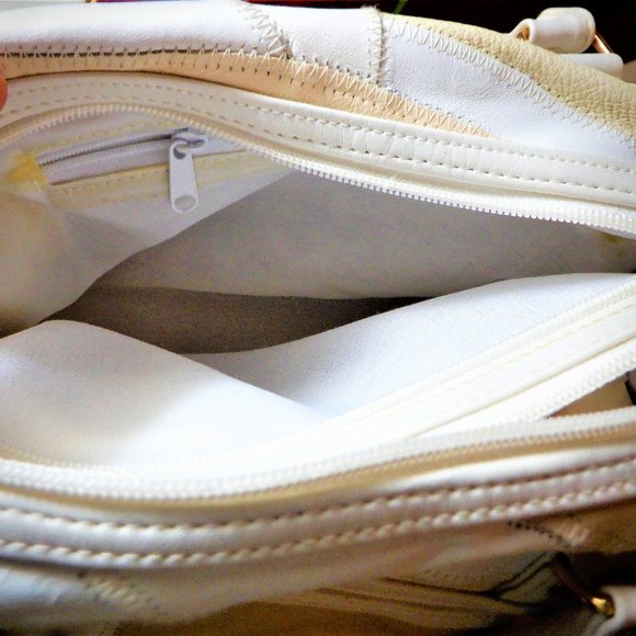 Genuine ~~~ LEATHER ~~~ HANDBAG ~~~ Brand NEW ~ Never Used - Picture 2 of 3